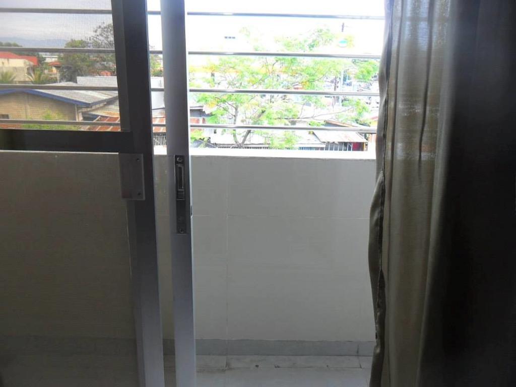 Bnt Inn Lapu-Lapu City Zewnętrze zdjęcie